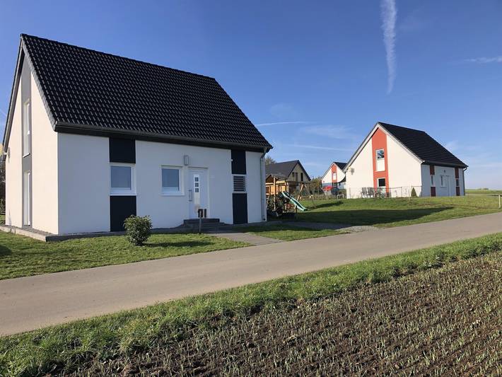 Ferienhaus für 6 Personen, mit Terrasse und Garten in Gillenfeld
