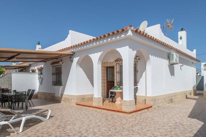 Vacation rental for 6 people, with Yard