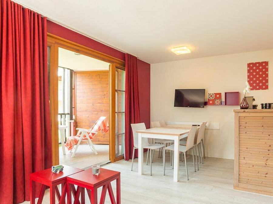 Pierre & Vacances Résidence Le Clos d'Eguisheim - Apartment 6 persons - - 1 bedroom + 1 sleeping alcove - Garden view in Eguisheim, Parc naturel régional des Ballons des Vosges