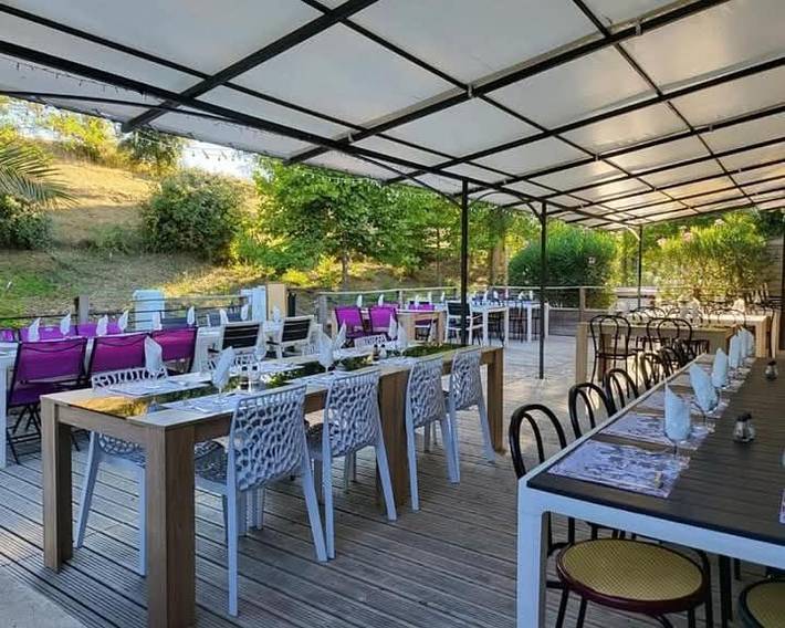 Location de vacances pour 4 personnes, avec piscine et terrasse, animaux acceptés à Alleins - 4