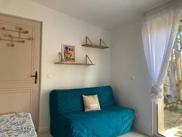 Gîte pour 4 personnes, avec jardin et terrasse, animaux acceptés à La Jarrie