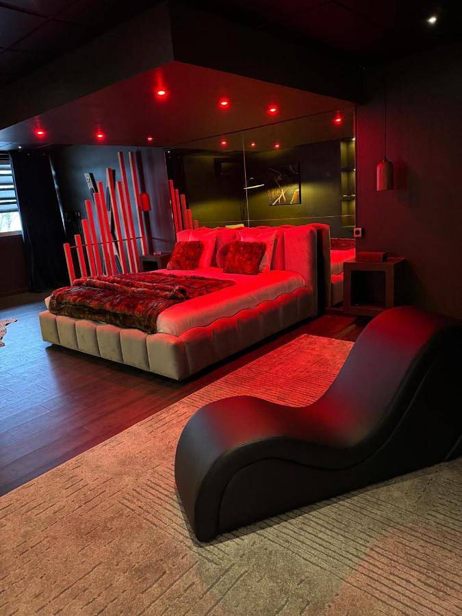 Hôtel pour 2 personnes à Caissargues - 2