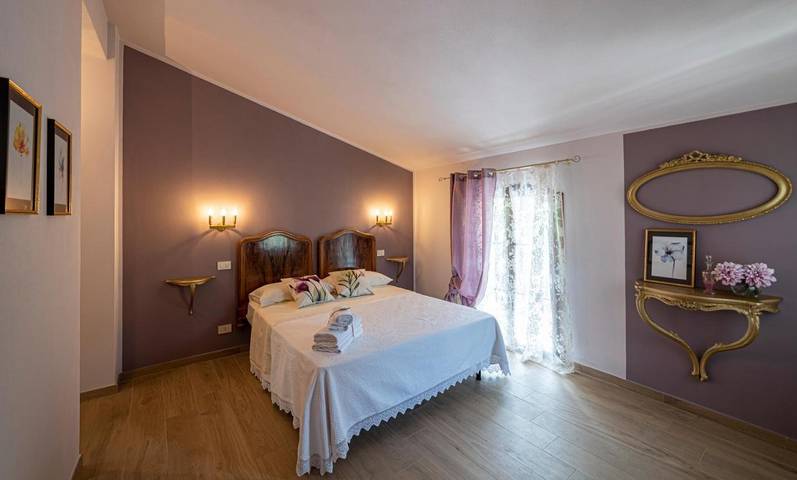 Maison d’hôte pour 2 personnes, avec Terrasse et Jacuzzi ainsi que Jardin et Vue