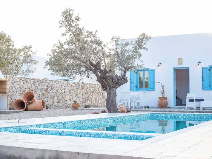 Ferienhaus für 4 Personen, mit Terrasse und Garten sowie Pool