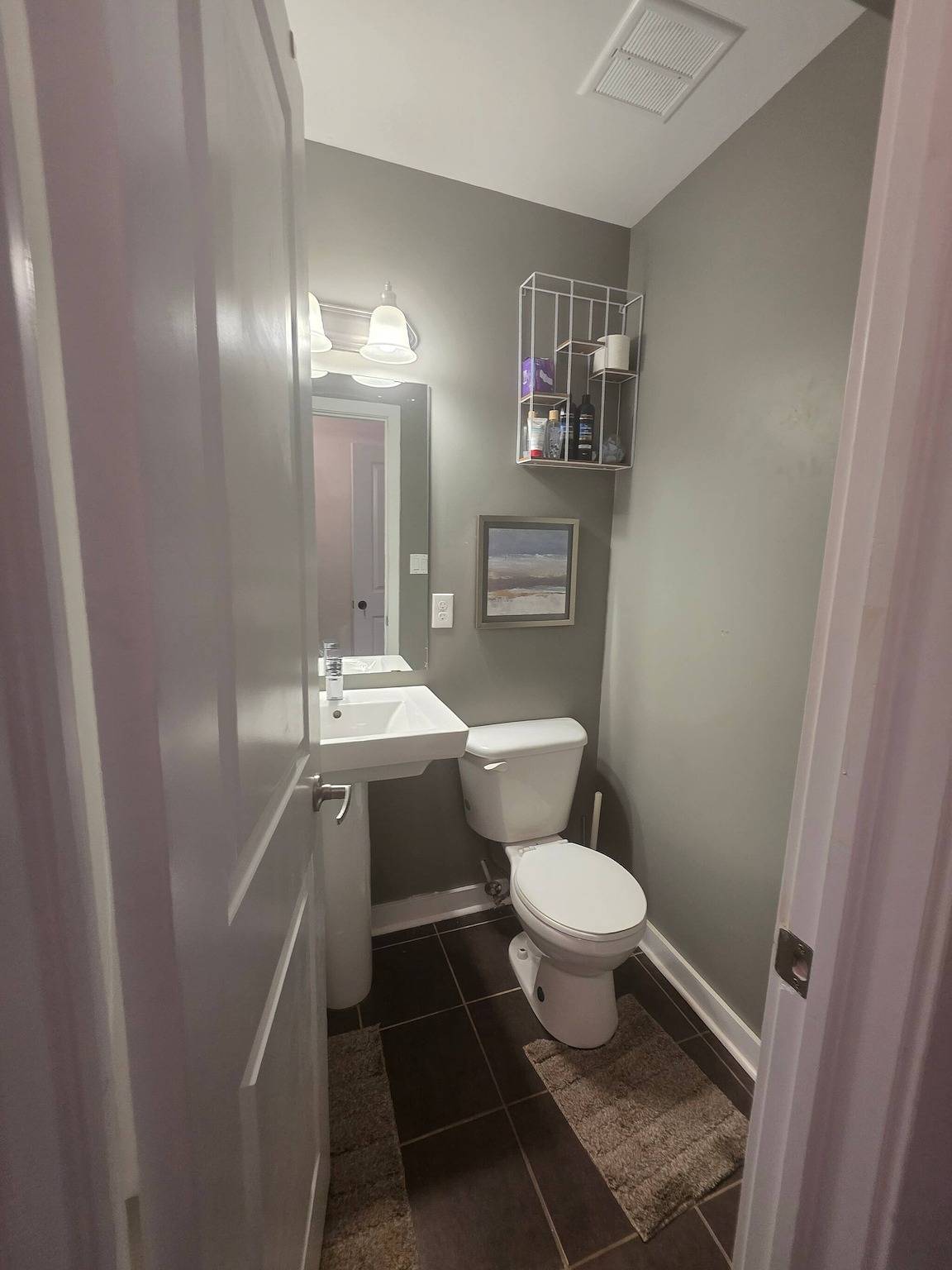 Apartamento entero, Acogedora habitación privada con baño en Central Barrie in Barrie, Ontario