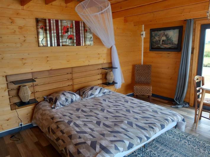 Location de vacances pour 2 personnes, avec piscine et terrasse ainsi que vue sur le lac et vue à Bois-de-Céné - 2