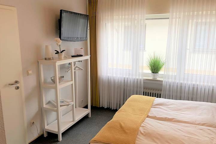 Ferienwohnung für 2 Personen, mit Balkon/Terrasse und Terrasse in Reichsburg Cochem