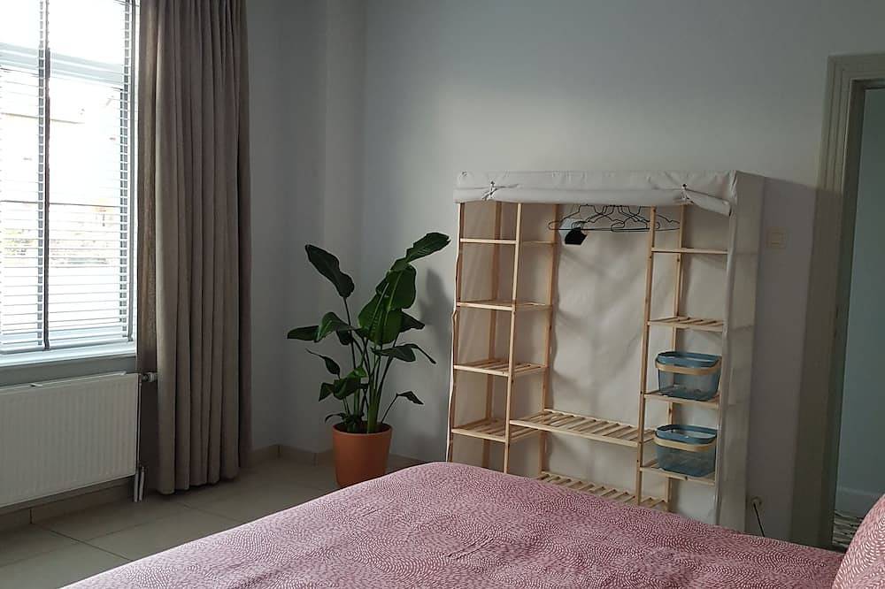 Geheel appartement, Fancy 2-bedroom apartment nearby Maastricht in Riemst, Belgisch-Limburg