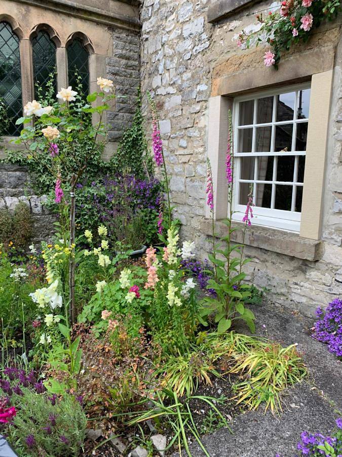 Three-Bedroom Holiday Home in Ashford in the Water, Derbyshire
