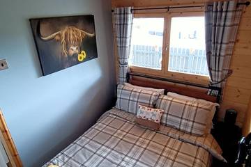 Log Cabin for 2 People in Fort Augustus, Loch Ness, Photo 2