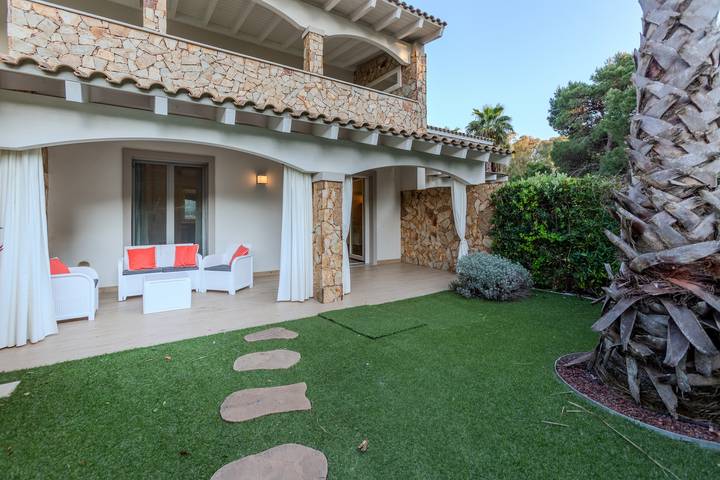 Chalet para 4 personas, con jardín y piscina - 1