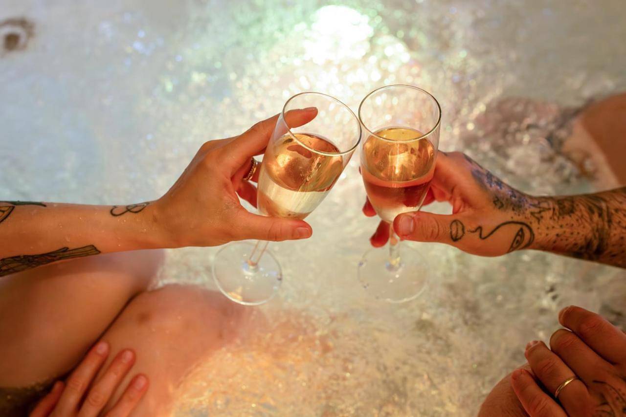 Suites Wellness à Sprimont - Logements avec jacuzzi pour 2 personnes in Sprimont, Région de Liège