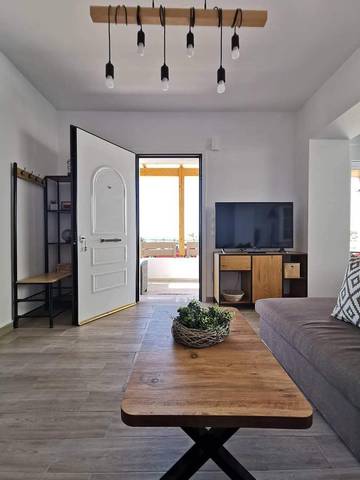 Ferienwohnung für 6 Personen, mit Garten und Ausblick in Rhodos Stadt