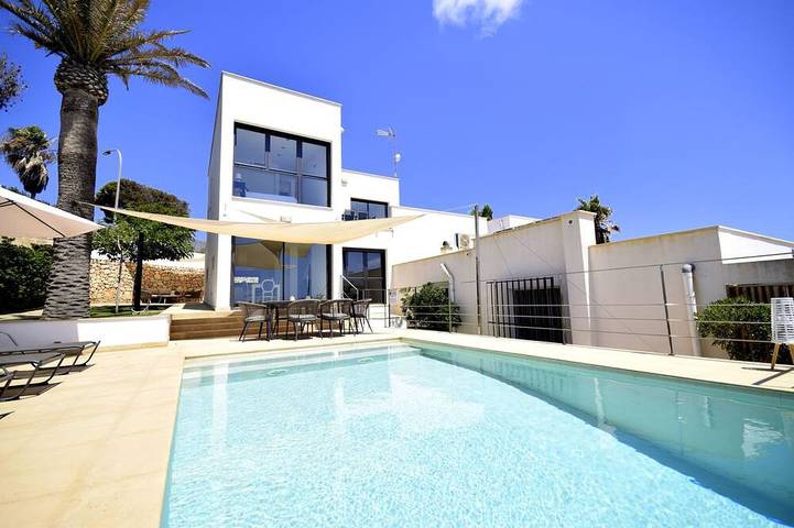 Apartamento de vacaciones para 6 personas, con jardín además de piscina y balcón - 1