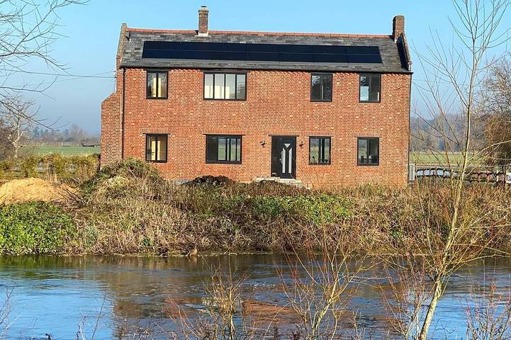 Holiday rental for 8 people, with garden in Fordingbridge