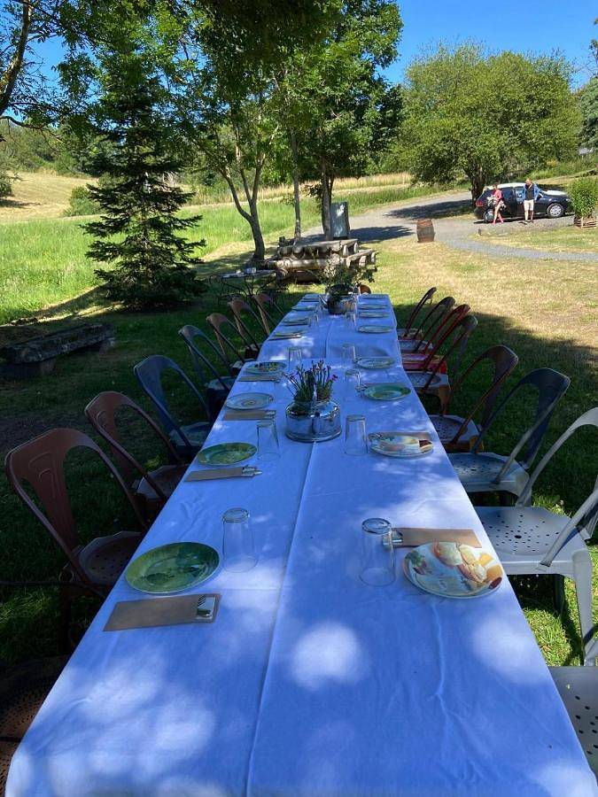 Gîte pour 2 personnes, avec terrasse ainsi que jardin et vue à Orcines - 2