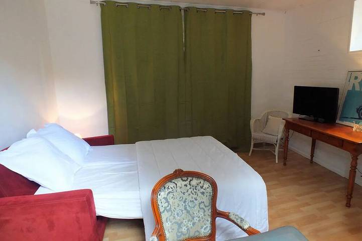 Location de vacances pour 11 personnes, avec jardin dans Pont d'Armes - 3