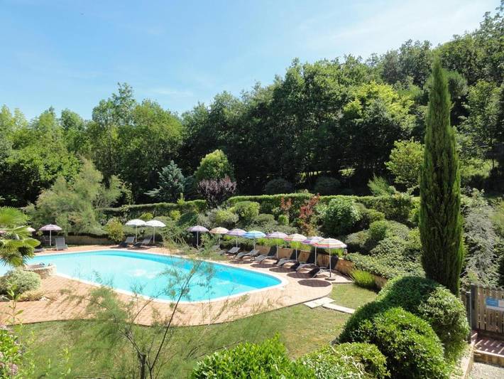 Location de vacances pour 2 personnes, avec vue ainsi que jardin et piscine à Pinel-Hauterive - 3
