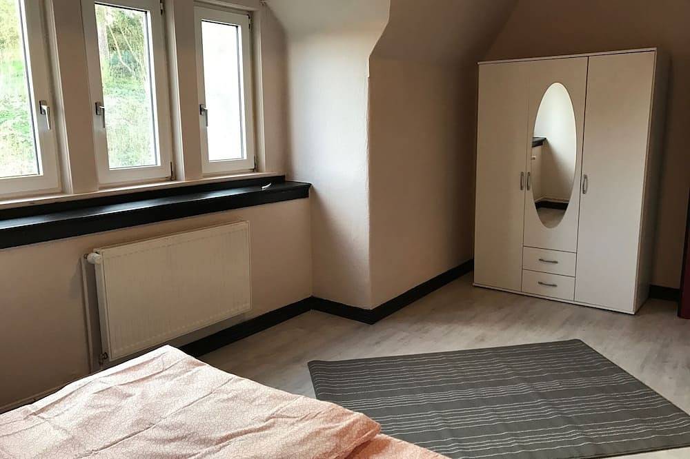 Ganze Wohnung, Zentral gelegen für Harzbesucher, Messegäste, Monteure, Alfeld (5min), Leineberg in Alfeld (Leine), Landkreis Hildesheim