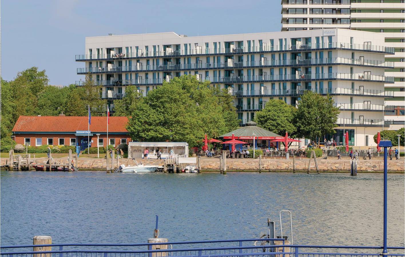 Ganze Ferienwohnung, Gemütliches Strandapartment mit Parkplatz und Terrasse in Ostseebad Travemünde, Lübeck