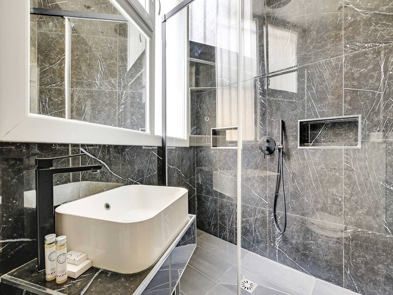 Ganze Wohnung, Geräumige Wohnung - 2B/10P - Klimaanlage - Marais in 3e Arrondissement, Paris