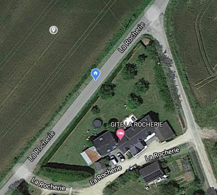 Location de vacances pour 8 personnes, avec jardin et piscine ainsi que jacuzzi et bassin pour enfant, adapté aux familles à Hambers - 2