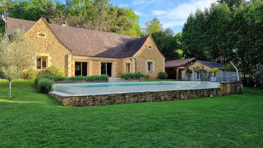 Villa pour 12 personnes, avec terrasse et piscine - 1