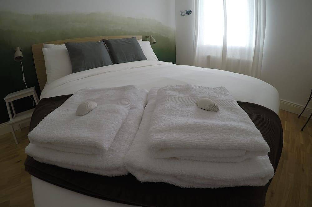 Double room with en-suite bathroom in Portmagee, County Kerry