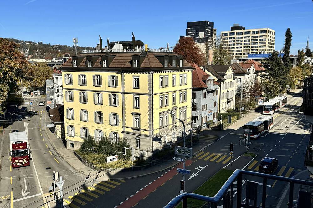 Entire apartment, Central apartment in St. Gallen in St. Gallen, Lake Constance (Switzerland)
