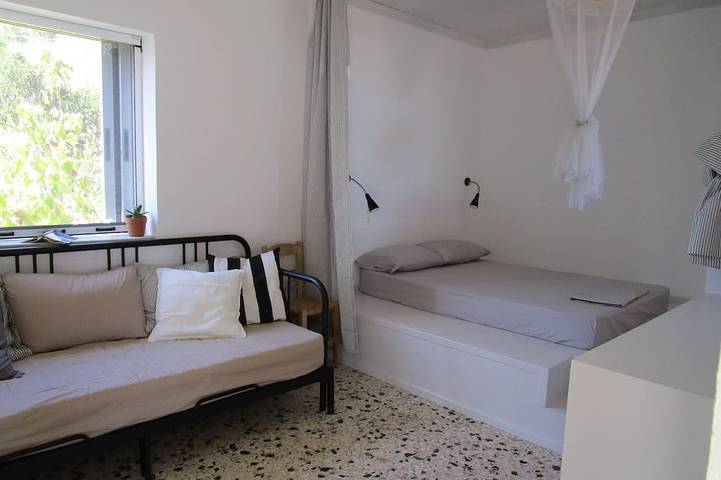 Location de vacances pour 2 personnes, avec jardin et terrasse à Koróni - 3