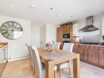 Log Cabin for 6 People in Skipton, North Yorkshire, Photo 3