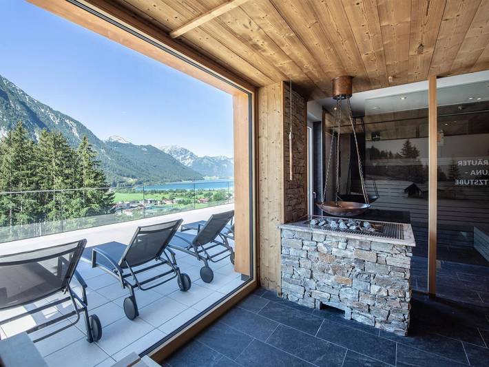 Hotel für 2 Personen, mit Whirlpool und Pool sowie Balkon und Garten, kinderfreundlich in Eben am Achensee - 4