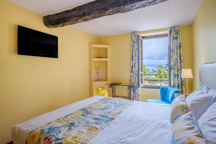 Double Room with Wi-Fi and Air Conditioning in Cagnes-sur-Mer, Mediterranean Coast (France)