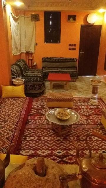 Gîte pour 15 personnes, avec vue sur le lac et jardin ainsi que vue et terrasse, animaux acceptés dans Bine El Ouidane