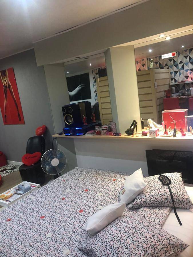 Spabyelleetlui spa rouge ou bleu in Mouscron, Hainaut