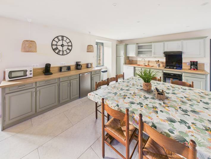 Location de vacances pour 10 personnes, avec terrasse et jardin à Saint-Crépin-et-Carlucet - 4