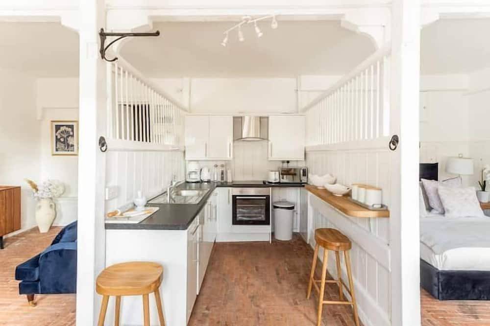 Stable - Unique Stay | Sleeps 2 | Pets Allowed | Wi-Fi in Dorset