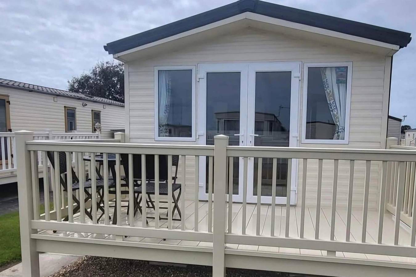 3 Bed - Sleeps 8 - Pet Friendly - Beach in Ingoldmells, Lincolnshire