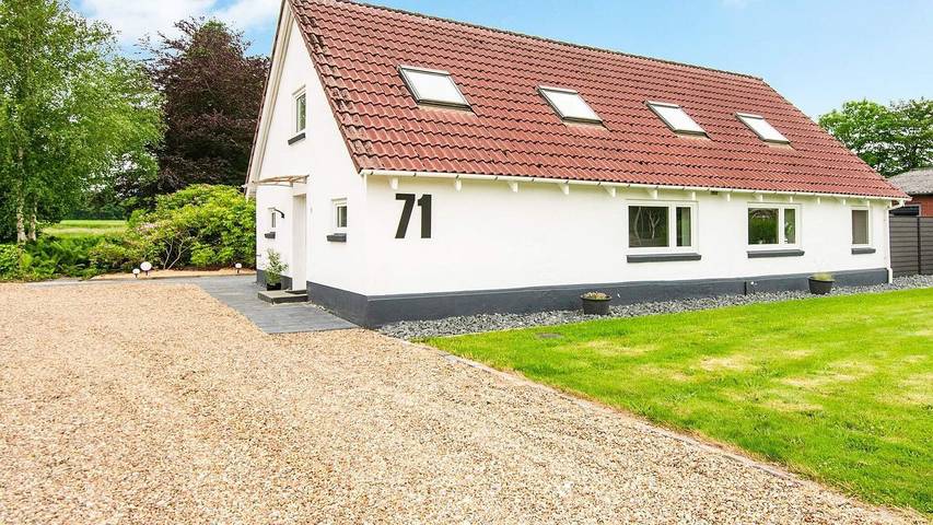 Ferienhaus für 9 Personen, mit Whirlpool und Garten in Filsø See