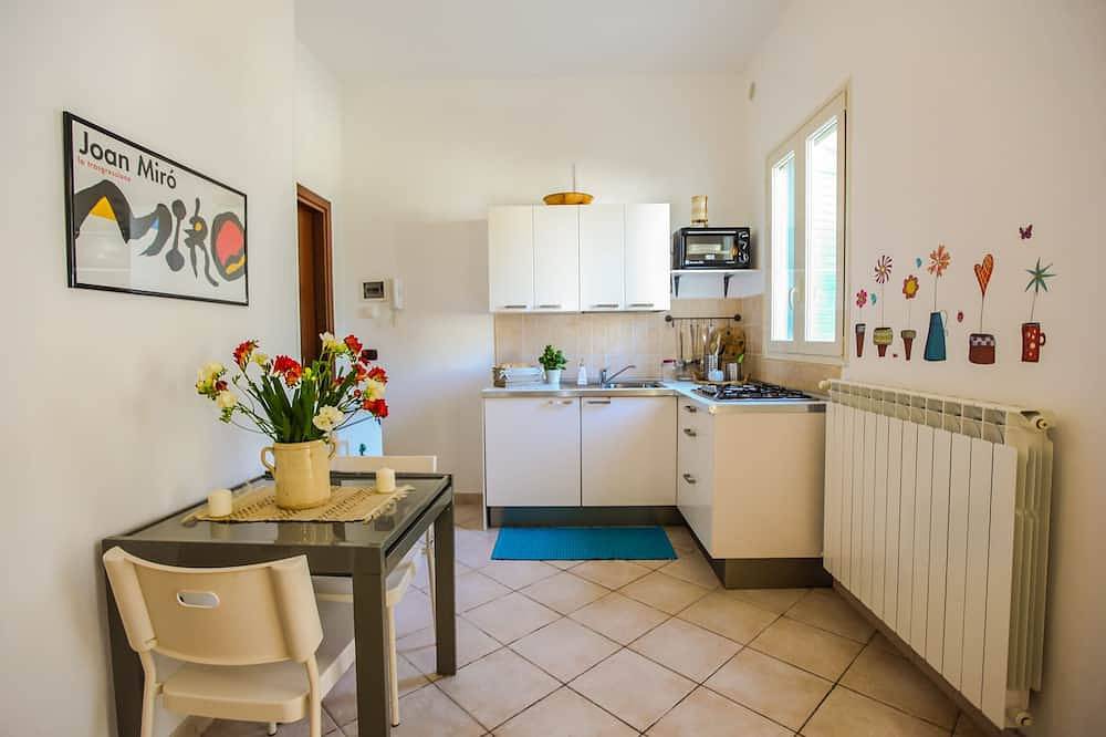 Apartamento inteiro, Casa de férias Bed & Milk 3<br>Apartamento na villa Puglia Taranto perto de San Vito<br>Wifi in Praia A Mare (Taranto), Taranto