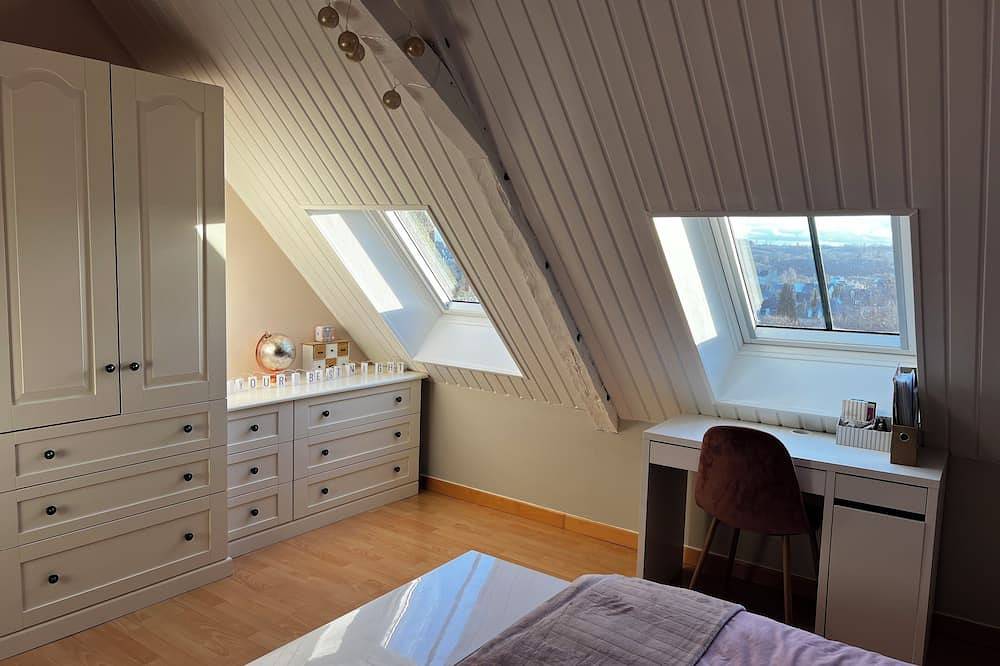 Appartement entier, Sweet and lovely appartement duplex, 85m2 en centre historique, vue imprenable in Dinan, Région de Dinan