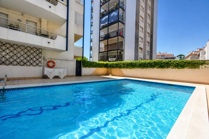 Holiday apartment for 4 people, with balcony and pool - 1
