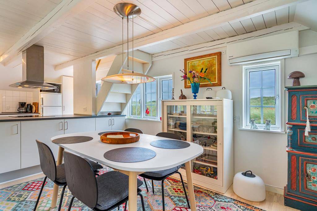 Charmerende sommerhus ved Vesterhavet og Henne Mølle Å – kun 300 meter fra stranden in Henne, Région de Varde