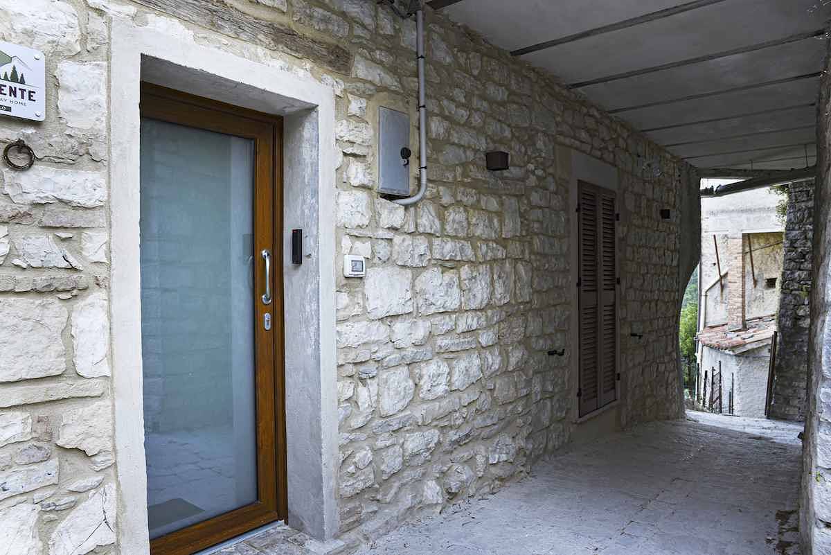 Ferienhaus mit Terrasse in Fabriano, Ancona Provinz