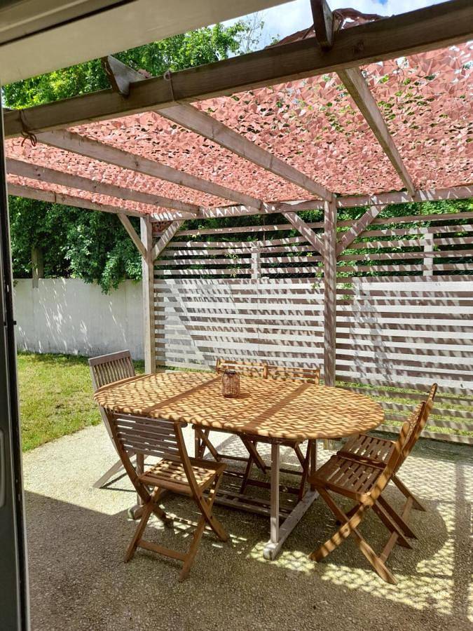 Location de vacances pour 6 personnes, avec Terrasse et Jardin dans Muron