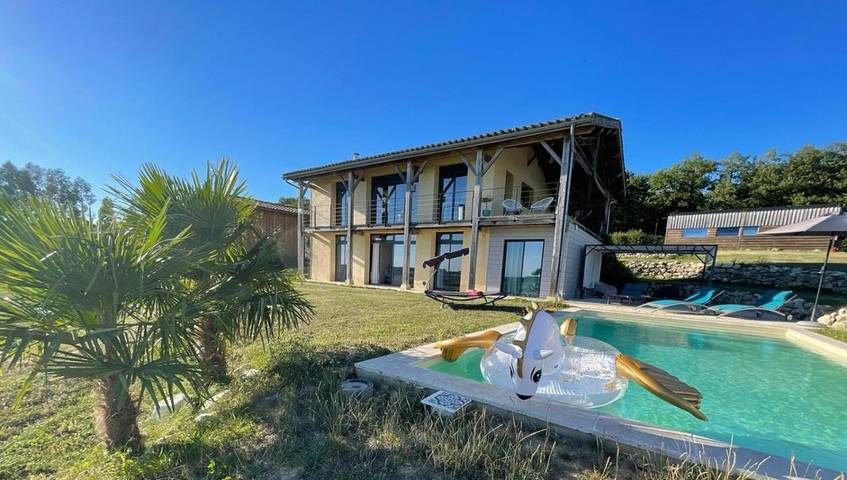 Maison de vacances pour 6 personnes, avec jardin et vue sur le lac ainsi que vue et piscine