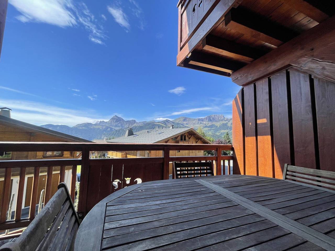 Apartamento entero, Apartamento Saboya de 3H con Terraza a 500m del Centro in Notre-Dame-de-Bellecombe, Albertville region