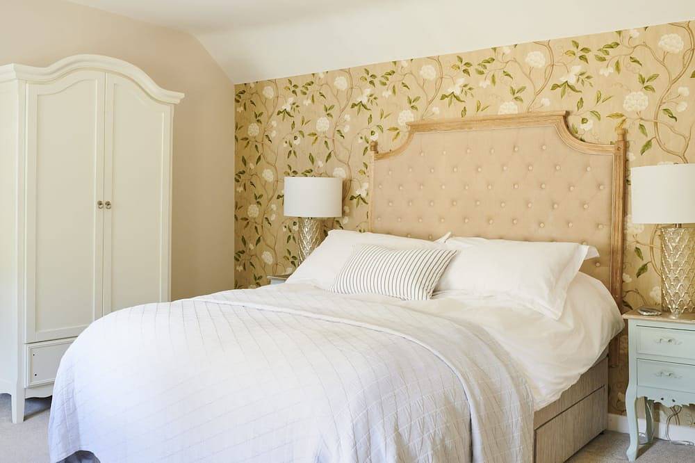 A cotswold cottage that sleeps 4 guests in 2 bedrooms in Blockley, Gloucestershire