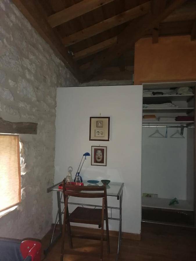 Chambre d’hôte pour 2 personnes, avec vue ainsi que jardin et vue sur le lac dans le Gers - 2