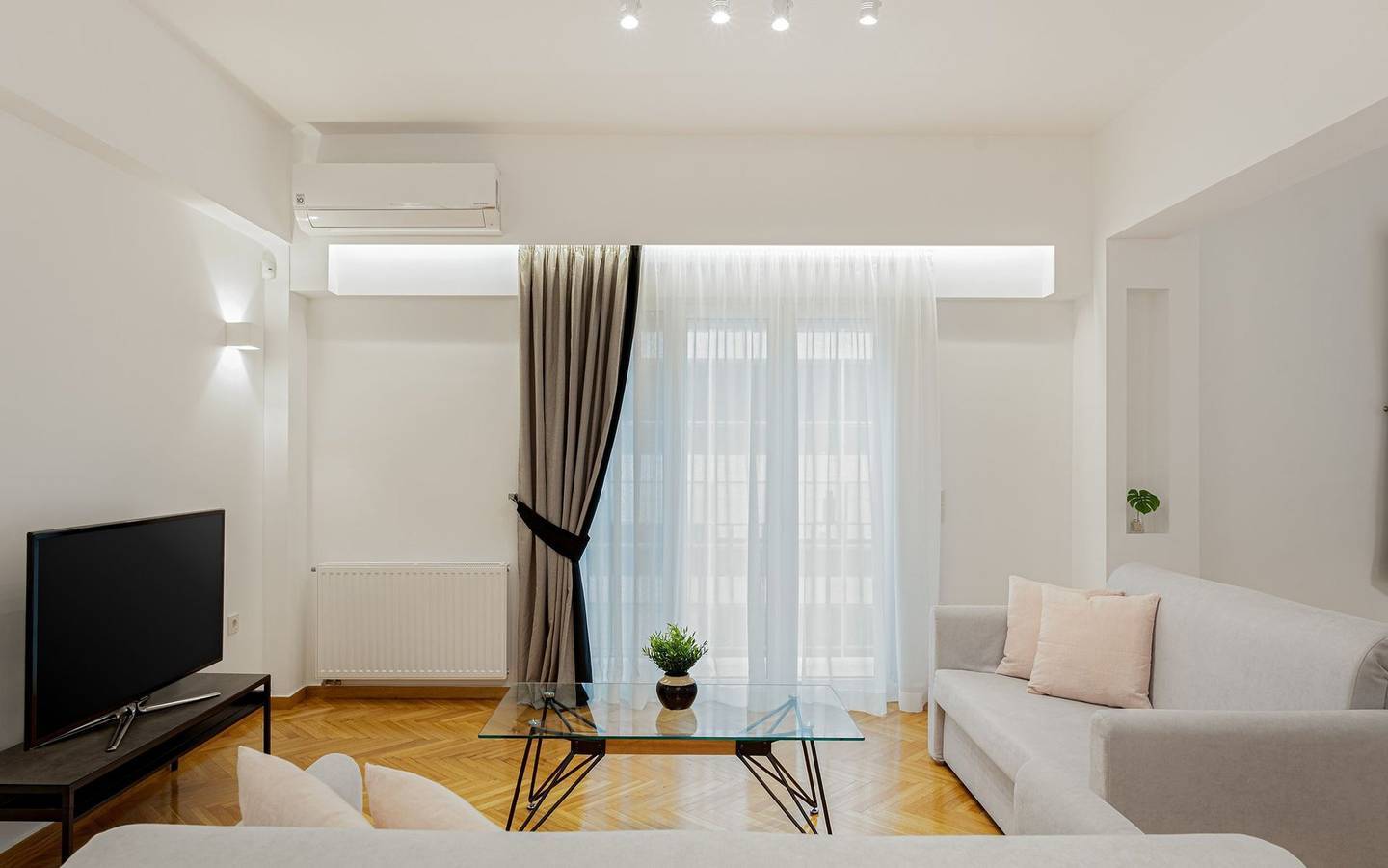 Villa for 8 Guests in Kolonaki, Athens Centre